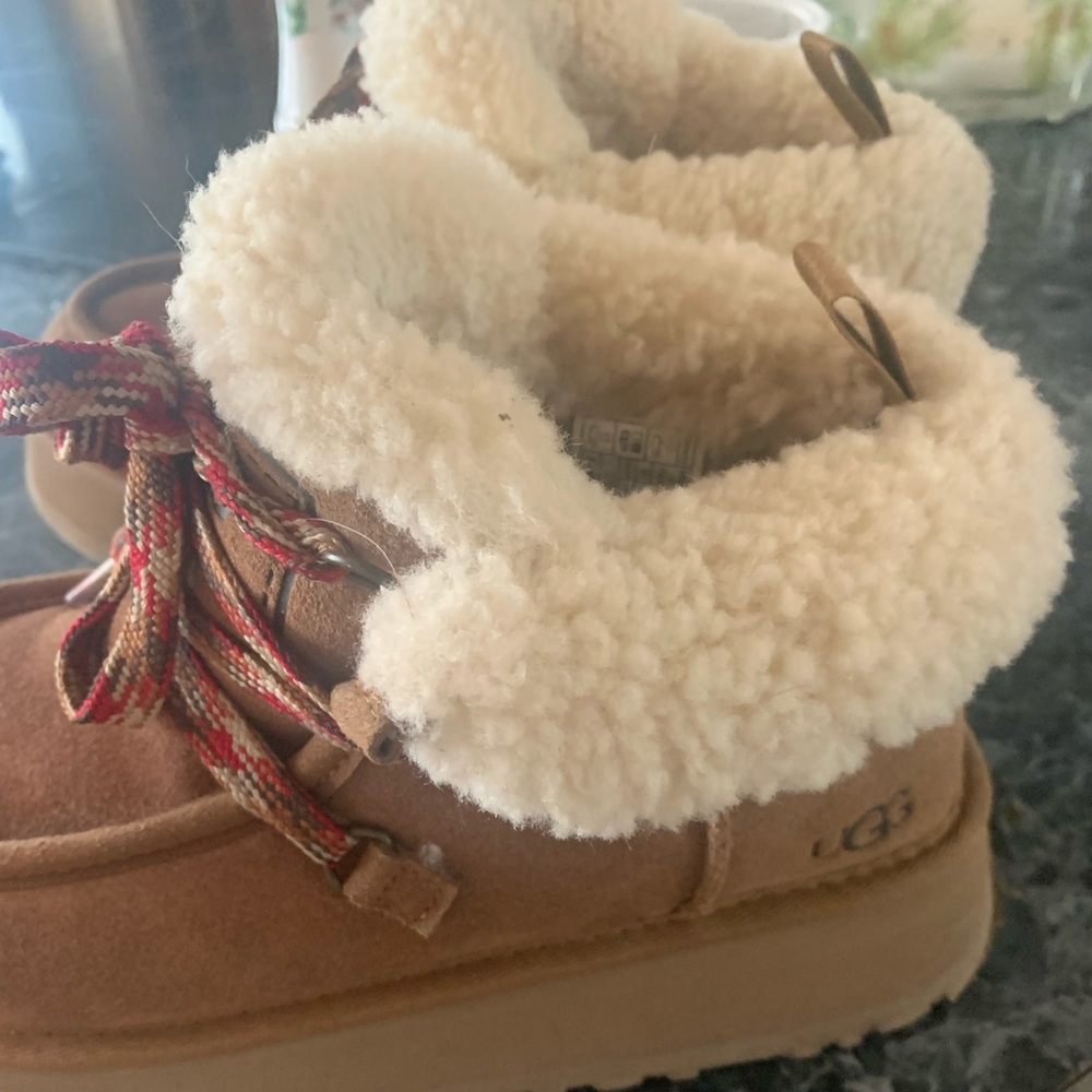 UGG Tan Boots with Cream Shearling and Red Laces